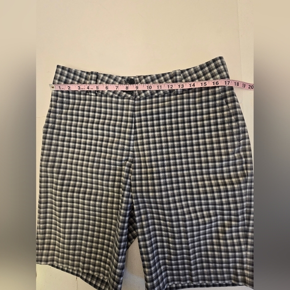 Nike Golf Dri Fit Women's Shorts Plaid Green Gray Size 12 - Picture 9 of 17
